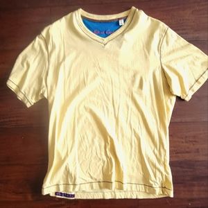Robert Graham v neck t shirt